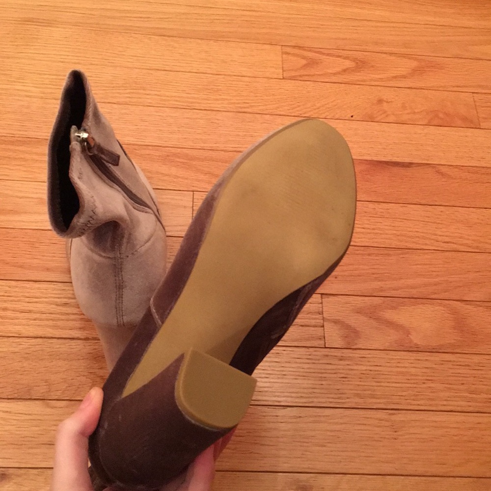 Steve Madden Boot - Picture 2 of 2